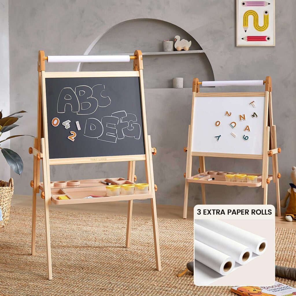 Caramel Magnitales Easel & Paper Roll Set